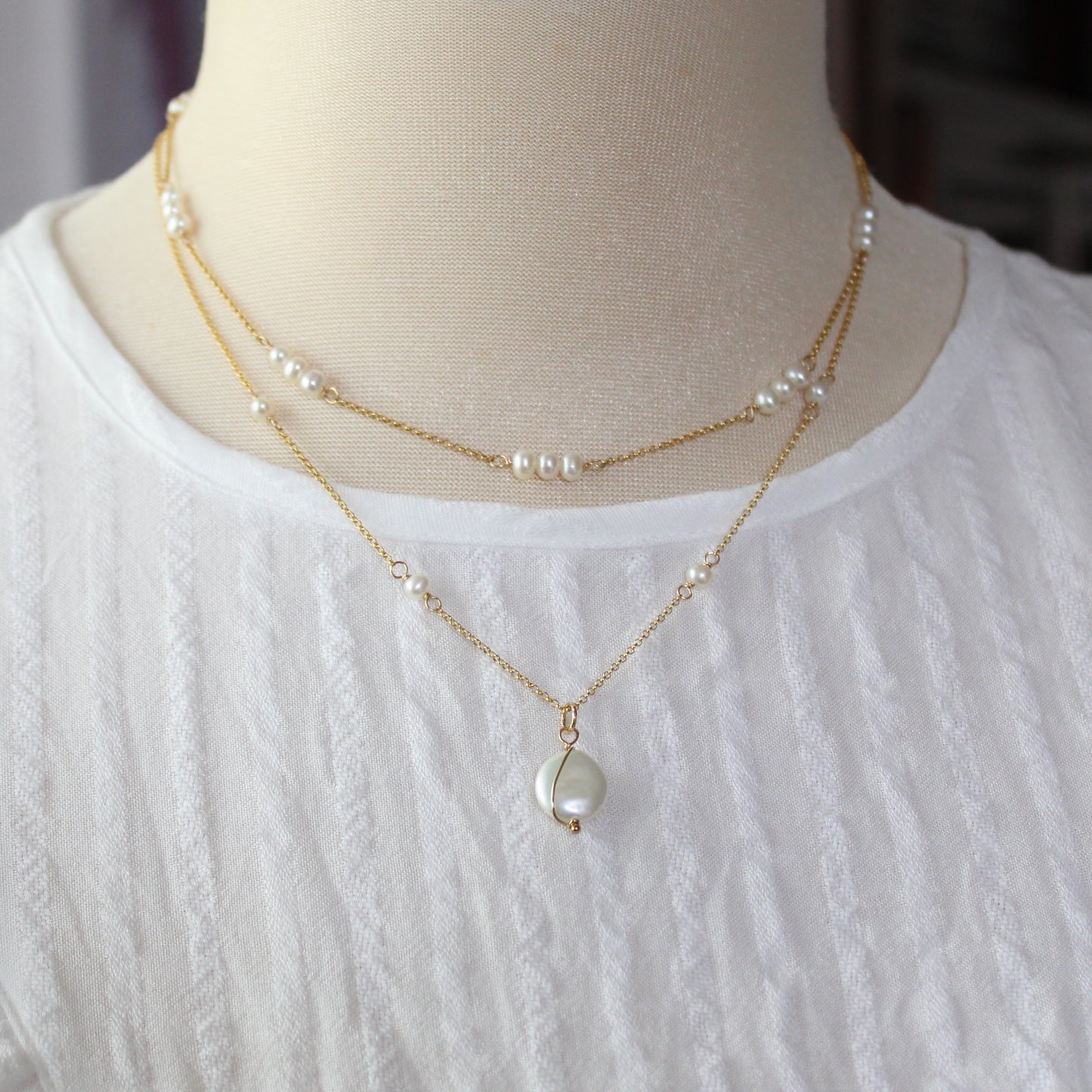 Coin Pearl Pendant Necklace - Hannah