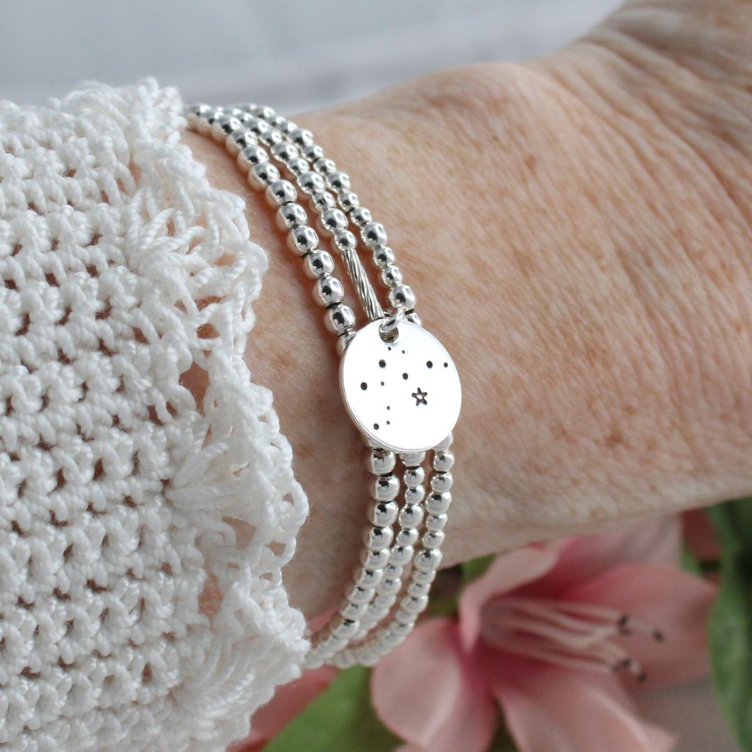 Aquarius Constellation Charm Silver Bead Bracelet – Bella Love Drop
