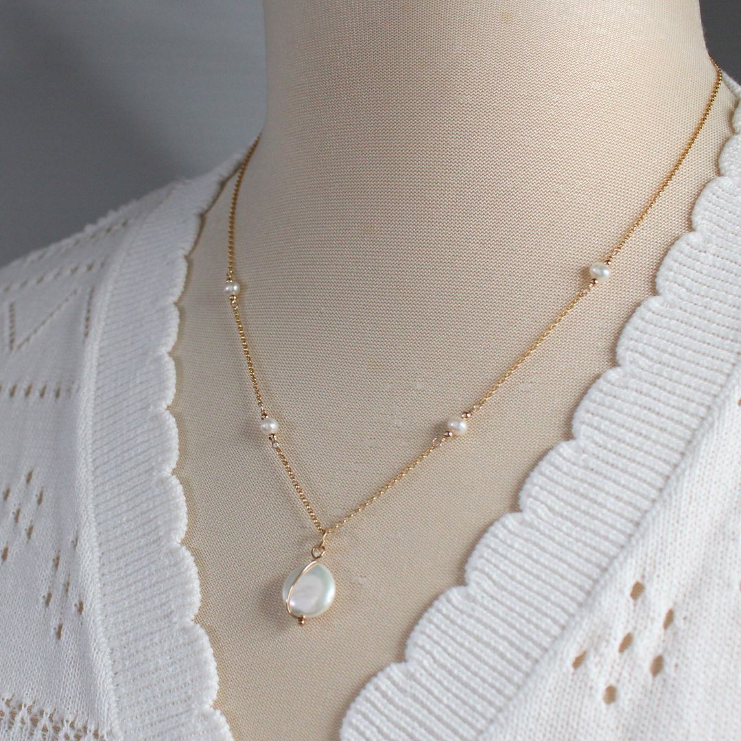 Coin Pearl Pendant Necklace - Gold Filled - Eterna