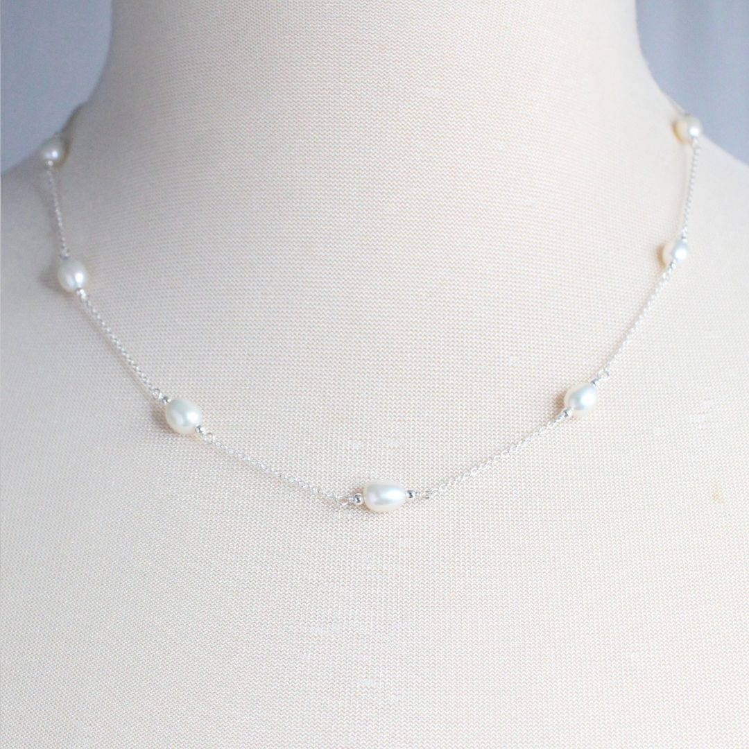 Pearl Station Chain Necklace - Silver - Serenity