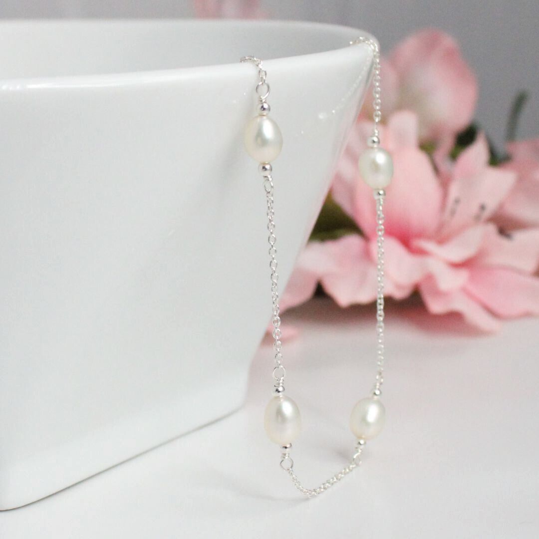 Pearl Station Chain Necklace - Silver - Serenity