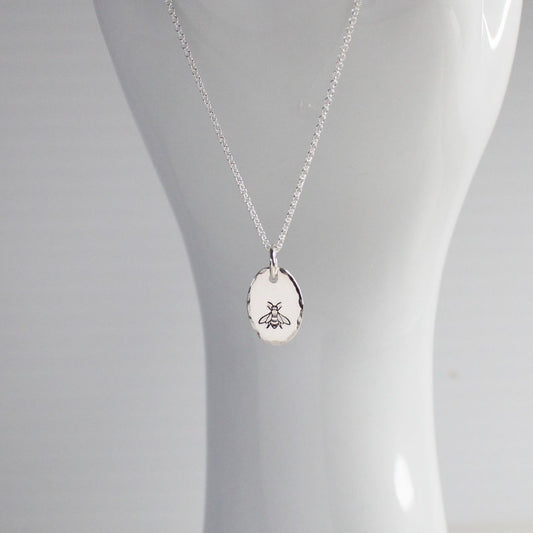 Eva Love Drop - Personalized Bee Pendant Necklace