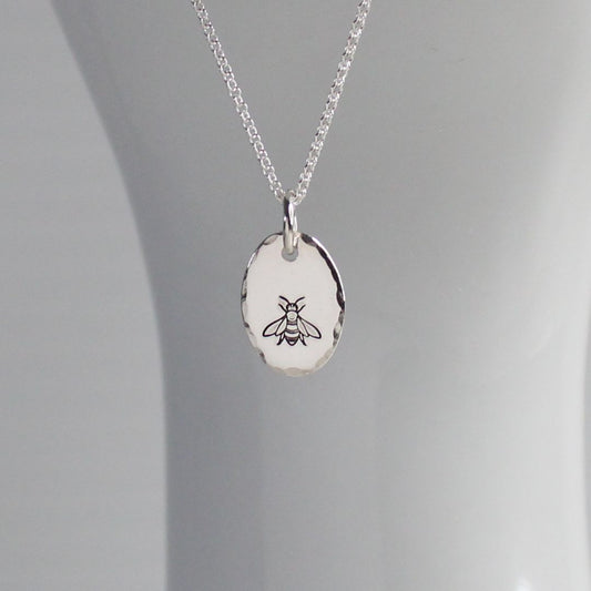 Eva Love Drop - Personalized Bee Pendant Necklace