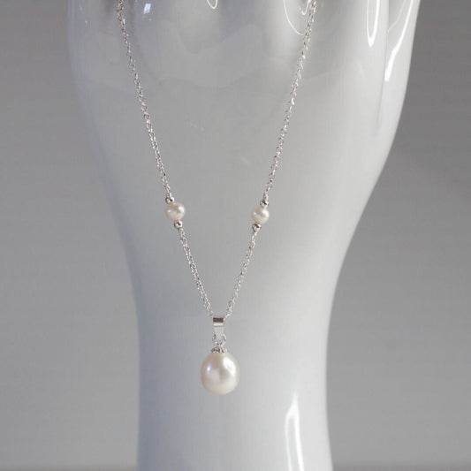 Pearl Drop Pendant on Pearl Station Chain Necklace - Silver Juliette