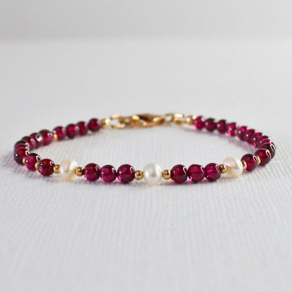 Rhodolite Garnet Pearl Bracelet - Maisie