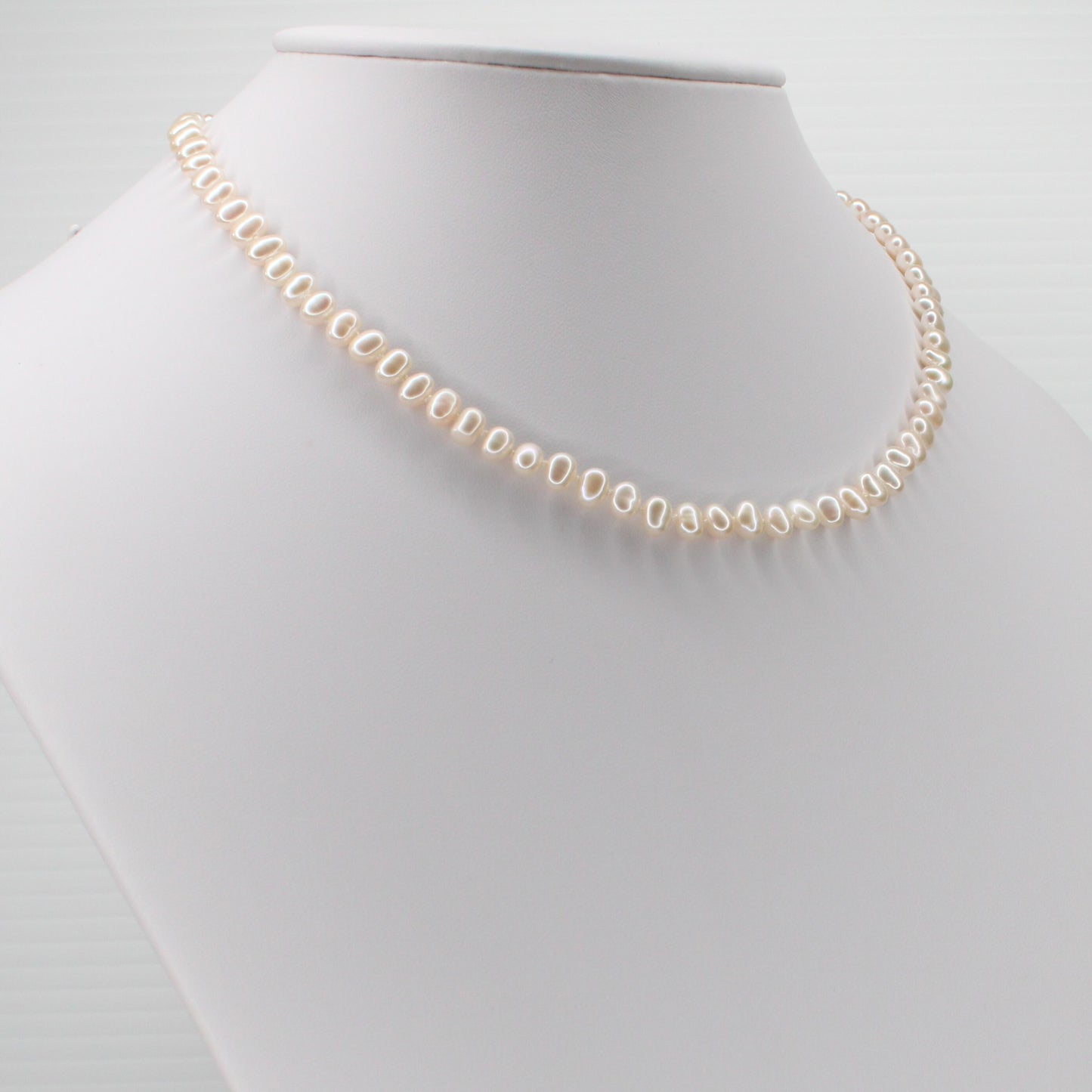 Freshwater Pearl Necklace - Leilani